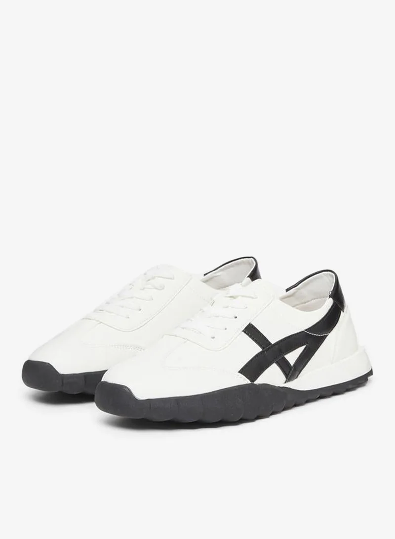 ستايلي حذاء سنيكرز برباط